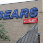 Former Sears Employee Asks MP To Help With Pensions